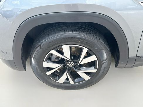 Certified 2023 Volkswagen Atlas Cross Sport SE FWD image 36