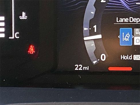 Used 2025 Toyota 4Runner SR5 image 32