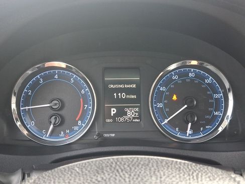 Used 2018 Toyota Corolla L FWD image 19