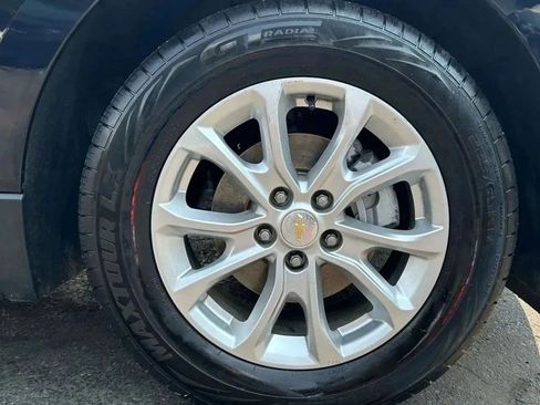 Used 2020 Chevrolet Equinox LT FWD image 12