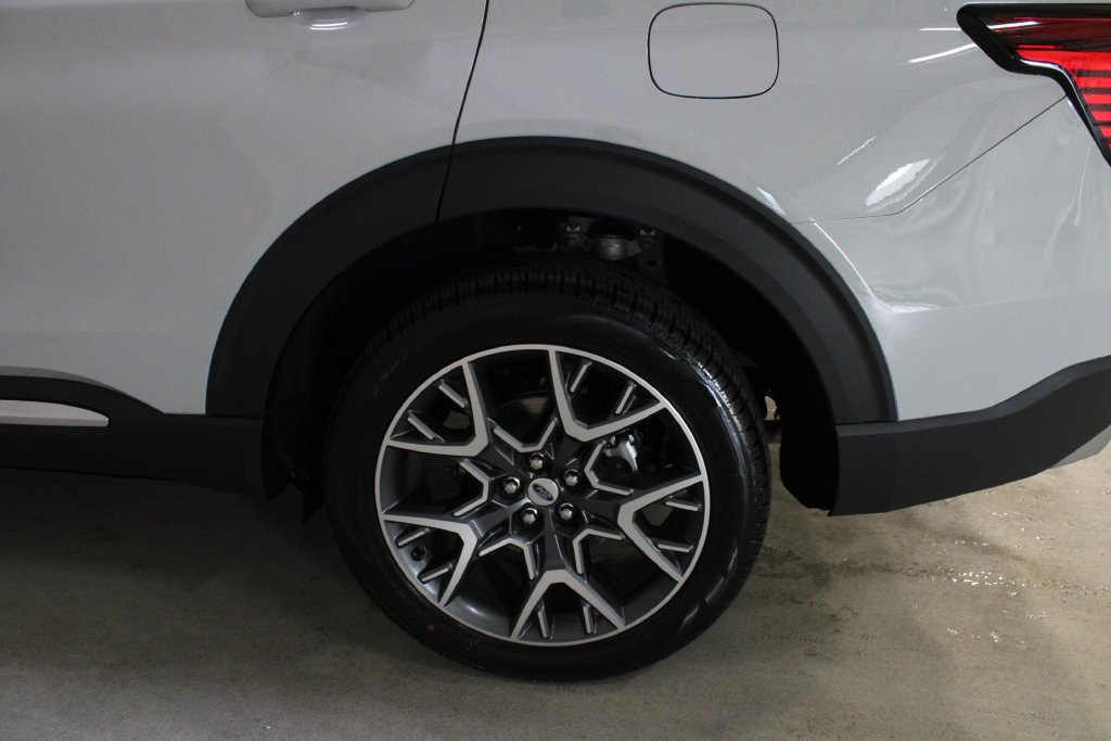 New 2027 Ford Explorer Platinum AWD/4WD image 31