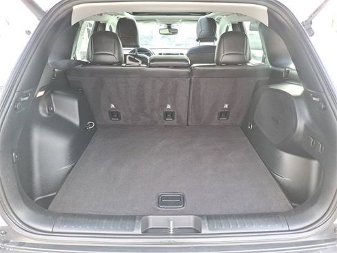 Used 2020 Jeep Cherokee Limited image 10