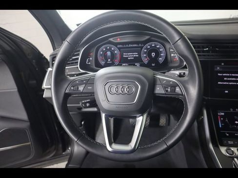 Used 2025 Audi Q7 3.0T Premium Plus AWD/4WD image 19