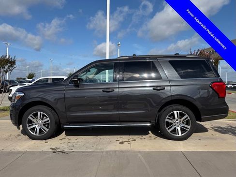 Used 2022 Ford Expedition XLT RWD image 10