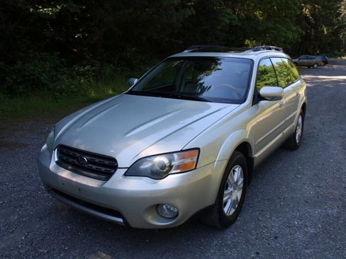 Used 2005 Subaru Outback 3.0R L.L. Bean AWD/4WD image 1