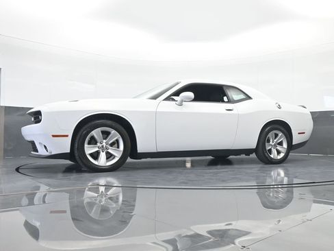 Used 2023 Dodge Challenger SXT image 49