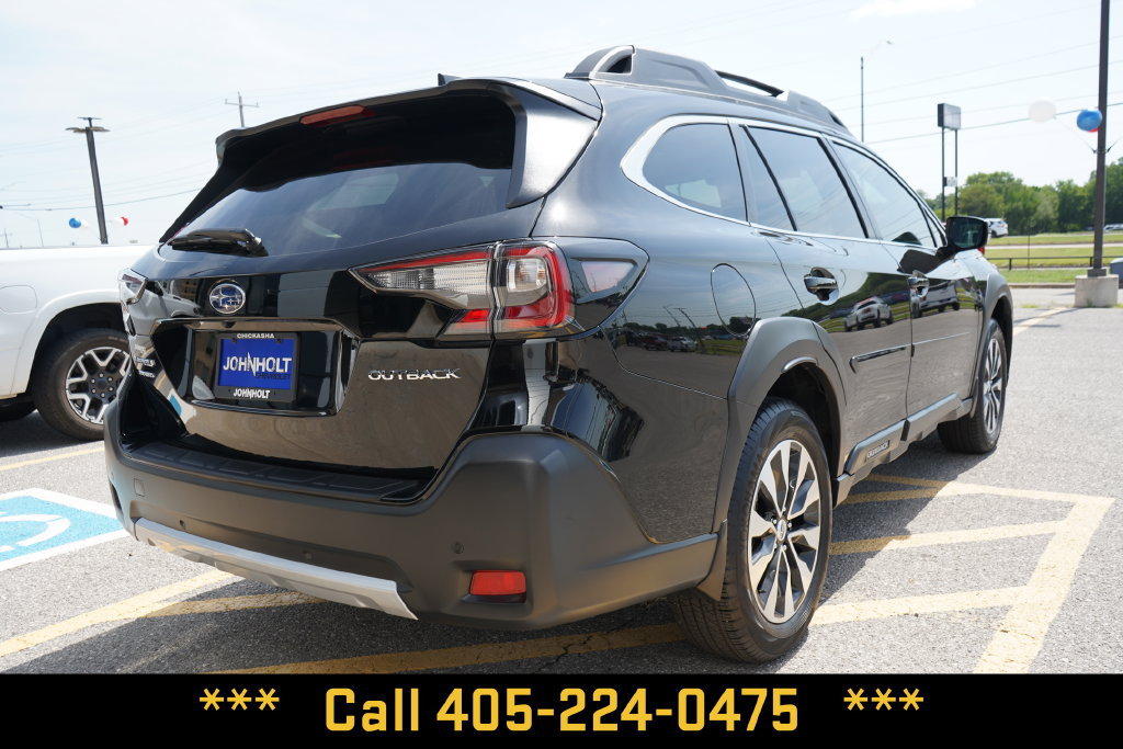 Used 2025 Subaru Outback Limited AWD/4WD image 10