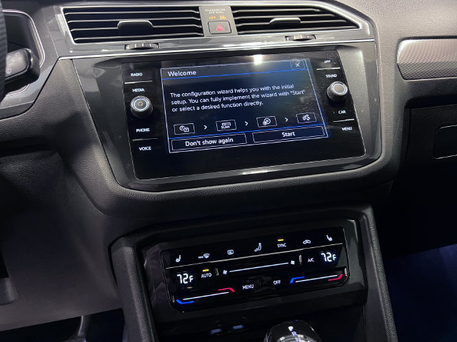Certified 2024 Volkswagen Tiguan SE R-Line FWD image 22