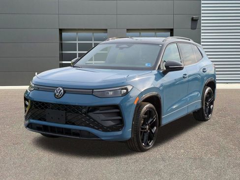 New 2026 Volkswagen Tiguan SE R-Line AWD/4WD image 3