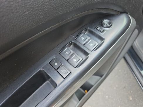 Used 2019 Chevrolet Colorado LT w/ LT Convenience Package RWD image 14