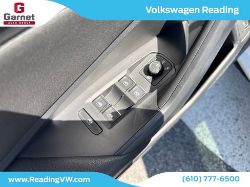Certified 2021 Volkswagen Jetta R-Line w/ R-Line Cold Weather Package FWD image 12