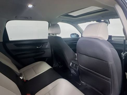 Certified 2025 Honda CR-V EX image 10