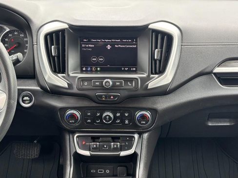 Certified 2023 GMC Terrain SLE w/ Driver Convenience Package FWD image 13