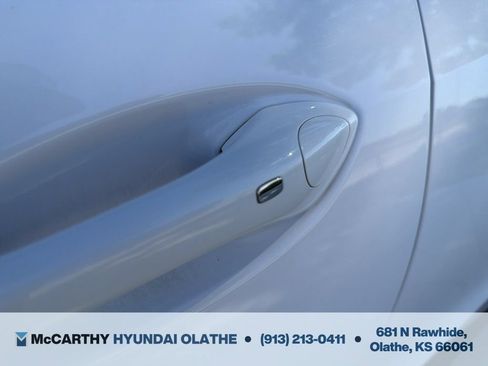 Used 2024 Chevrolet Trax LT w/ Driver Confidence Package FWD image 20