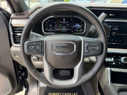 Used 2024 GMC Sierra 3500 Denali AWD/4WD image 29
