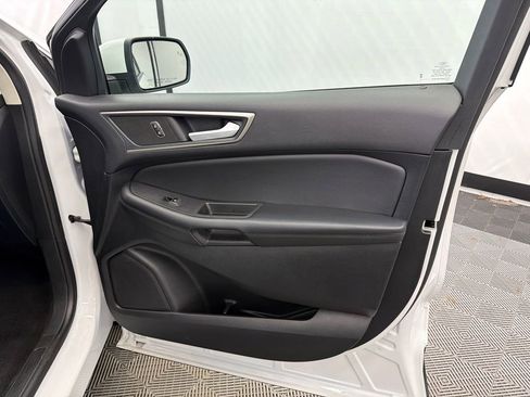 Used 2024 Ford Edge SEL image 15
