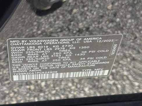Used 2023 Volkswagen Atlas SEL R-Line AWD/4WD image 38