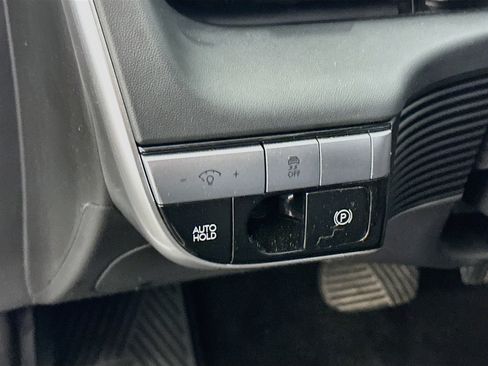 Used 2024 Hyundai Ioniq 5 SE AWD/4WD image 17