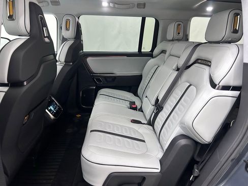 Used 2024 Rivian R1S Adventure AWD/4WD image 14