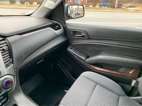 Used 2018 Chevrolet Tahoe LS w/ All-Season Package image 19