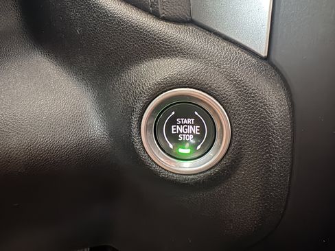 Used 2019 Chevrolet Silverado 1500 LT w/ All-Star Edition AWD/4WD image 15