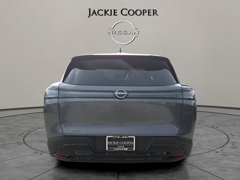 Certified 2025 Nissan Murano SV image 6