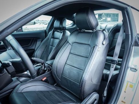 Used 2022 Ford Mustang GT Premium w/ Equipment Group 401A image 17