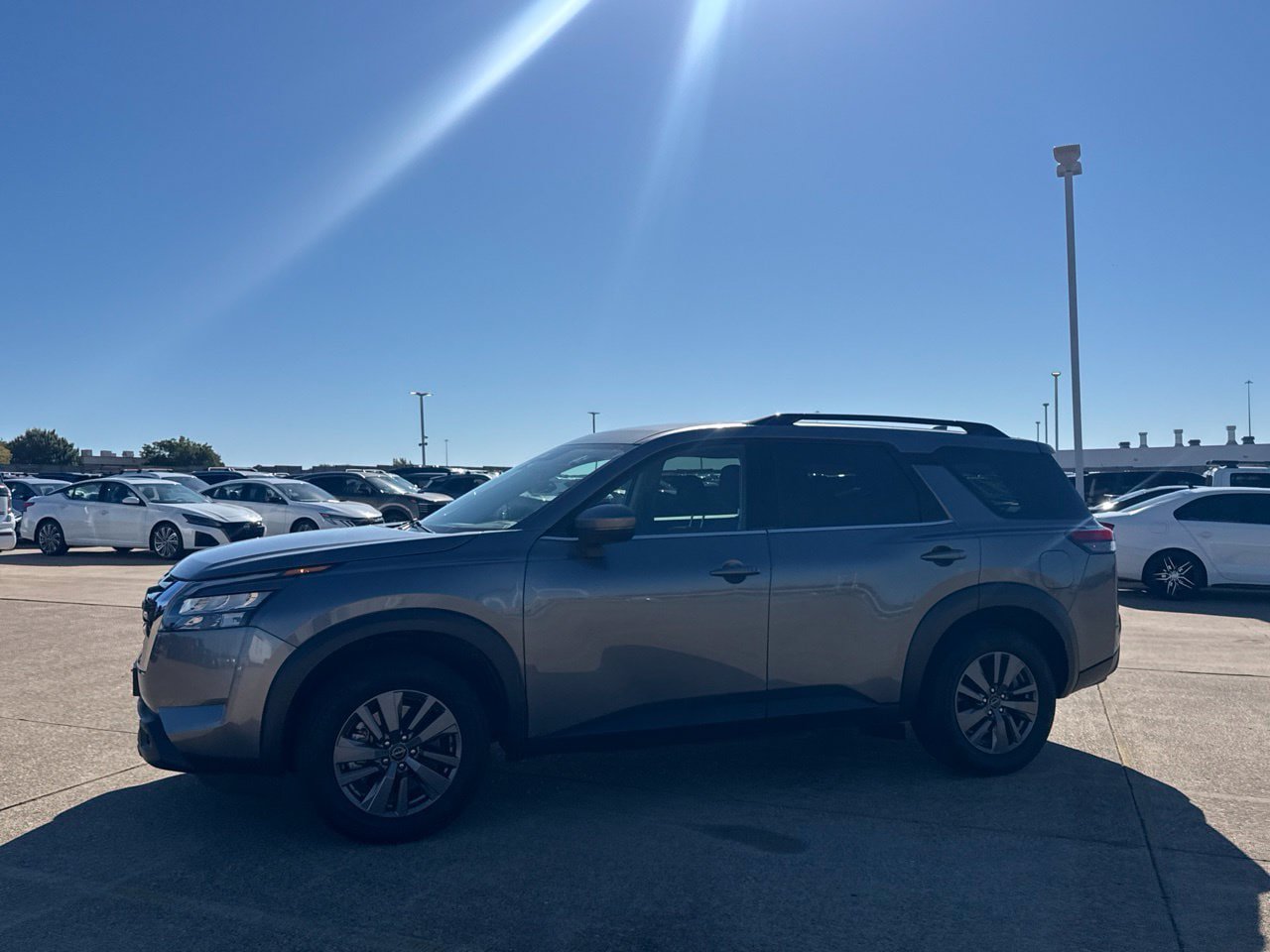 Certified 2024 Nissan Pathfinder SV w/ Cargo Package AWD/4WD image 11
