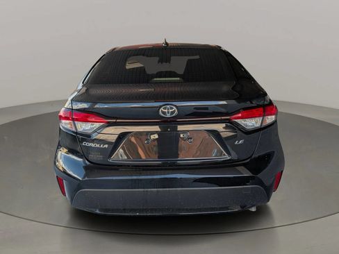 Used 2020 Toyota Corolla LE FWD image 4