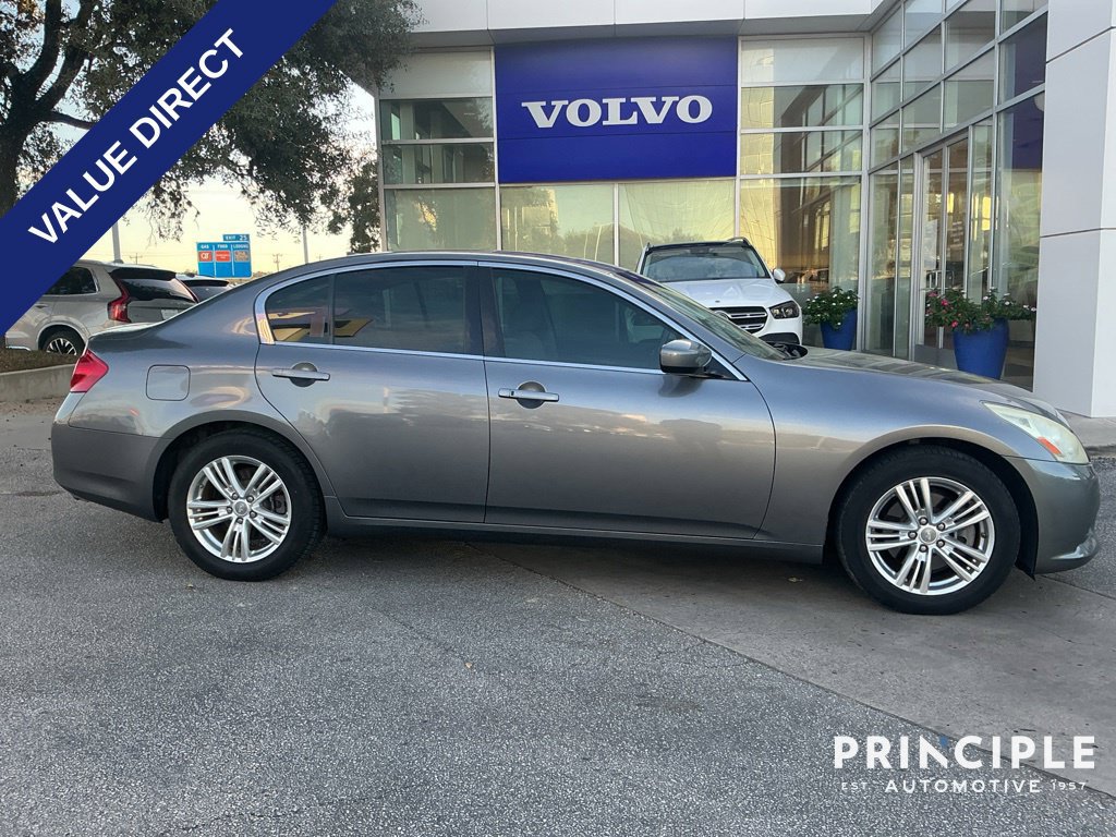Used 2013 INFINITI G37 x Sedan w/ Premium Pkg AWD/4WD image 3