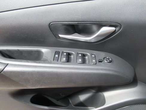 Used 2022 Hyundai Tucson SEL FWD image 20