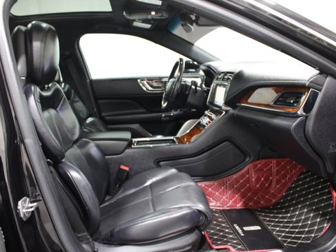 Used 2019 Lincoln Continental Reserve w/ Rear Seat Package FWD image 24