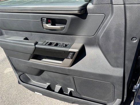 Used 2022 Toyota Tundra Limited image 17