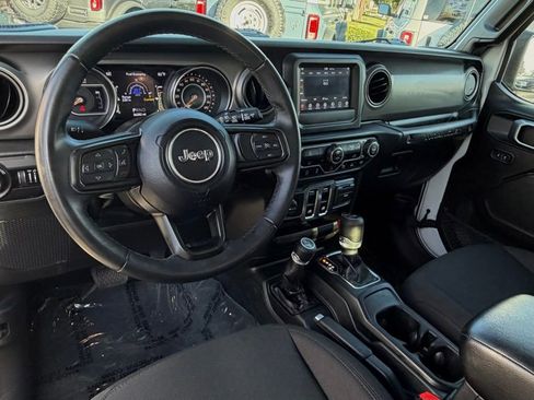 Used 2022 Jeep Wrangler Willys image 29
