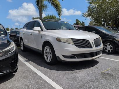 Used 2013 Lincoln MKT FWD