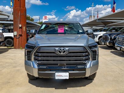 New 2026 Toyota Tundra Limited w/ Power Package