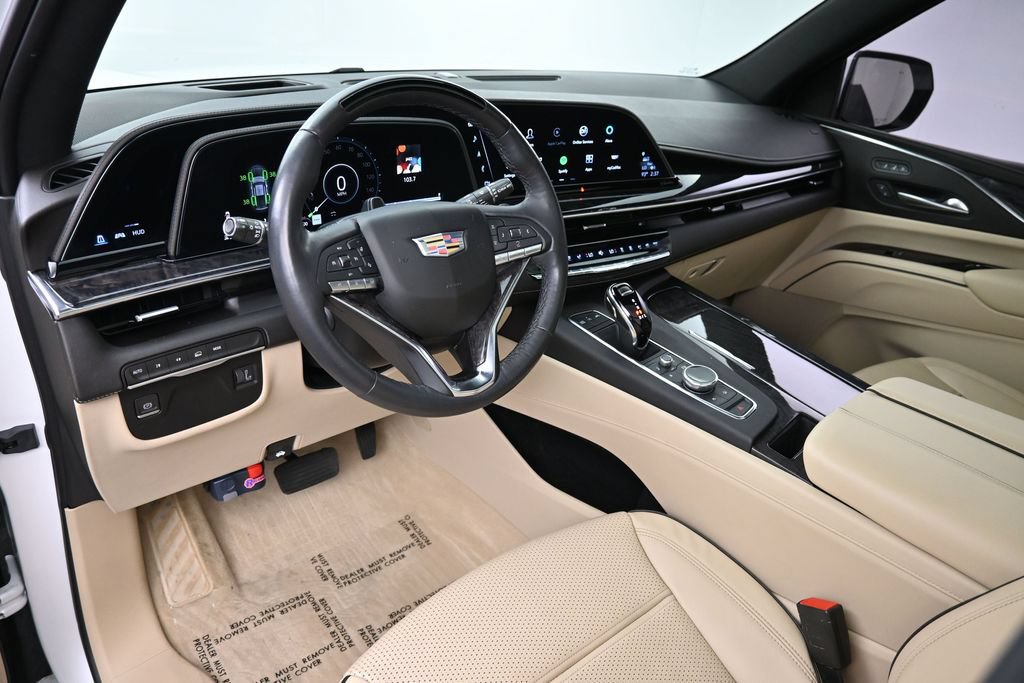 Used 2023 Cadillac Escalade ESV Premium Luxury AWD/4WD image 4