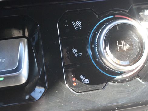 Used 2024 GMC Sierra 1500 Denali w/ Denali Reserve Package image 29