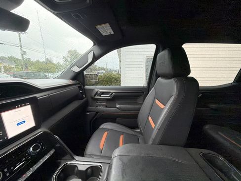 Used 2023 GMC Sierra 1500 AT4 w/ AT4 Premium Package AWD/4WD image 27
