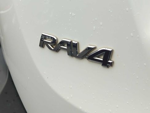 Used 2015 Toyota RAV4 XLE image 13