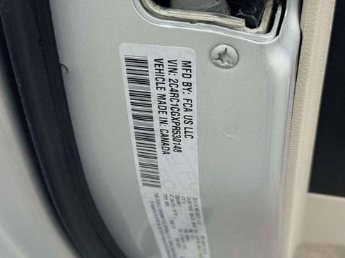 Used 2023 Chrysler Voyager LX FWD image 14
