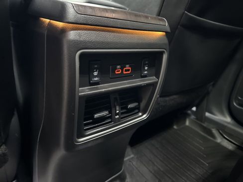 Used 2019 Nissan Murano Platinum w/ Cargo Package image 36