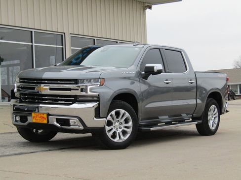 Used 2022 Chevrolet Silverado 1500 LTZ w/ LTZ Premium Package image 12