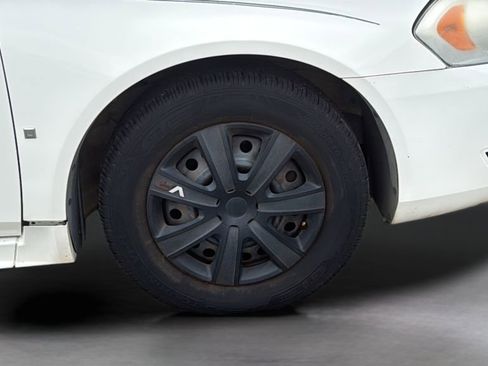 Used 2009 Chevrolet Impala LS FWD image 22