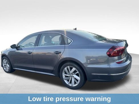 Used 2018 Volkswagen Passat 2.0T SE FWD image 8