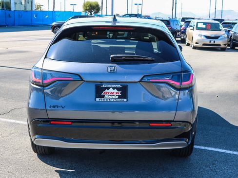 Used 2023 Honda HR-V EX-L image 7