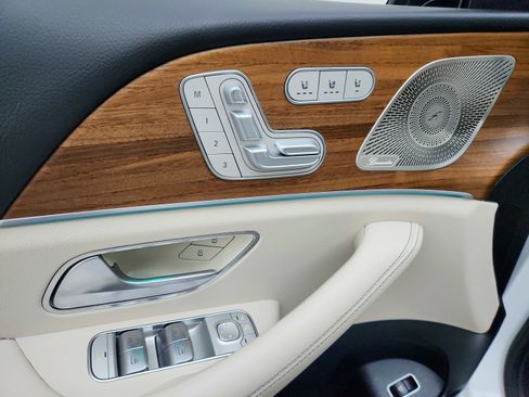 Certified 2023 Mercedes-Benz GLS 450 4MATIC image 25