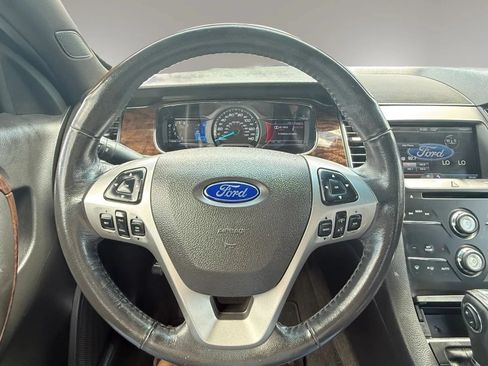 Used 2013 Ford Taurus Limited FWD image 12