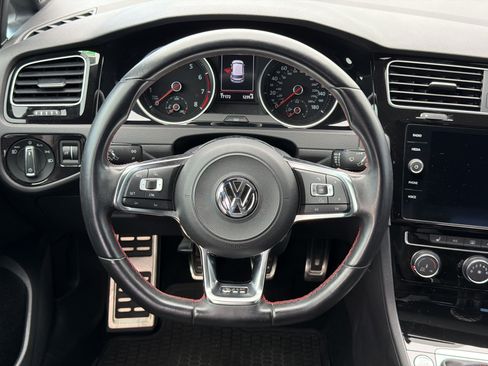 Used 2018 Volkswagen GTI SE w/ SE Leather Package FWD image 11
