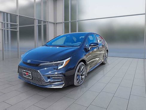 New 2026 Toyota Corolla SE image 4